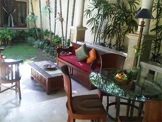 Hotel The Village