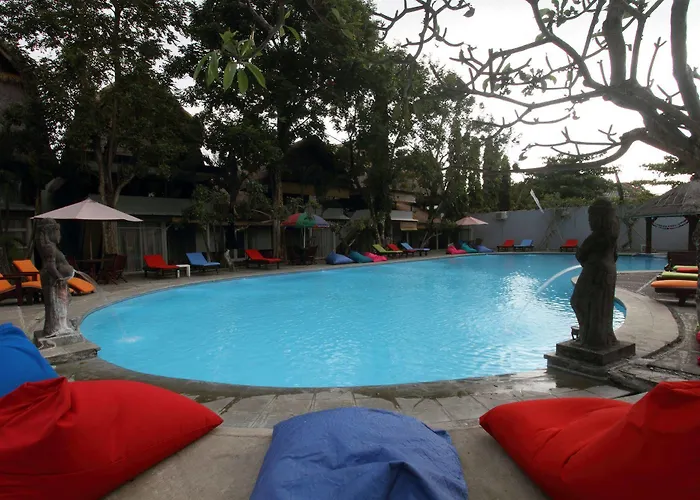 Hotel The Village 3*
